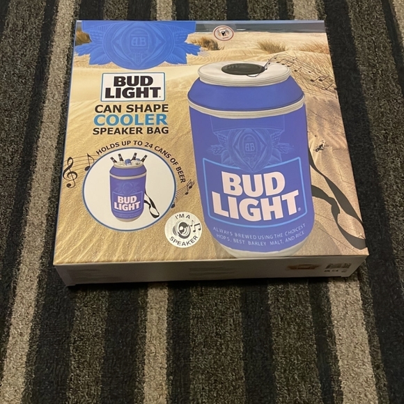 New Bud light can cooler backpack Bluetooth speaker adjustable straps ice beer - Picture 6 of 6